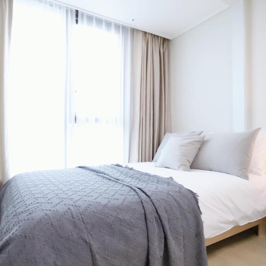 Apartment The Share Myeongdong Сеул Экстерьер фото