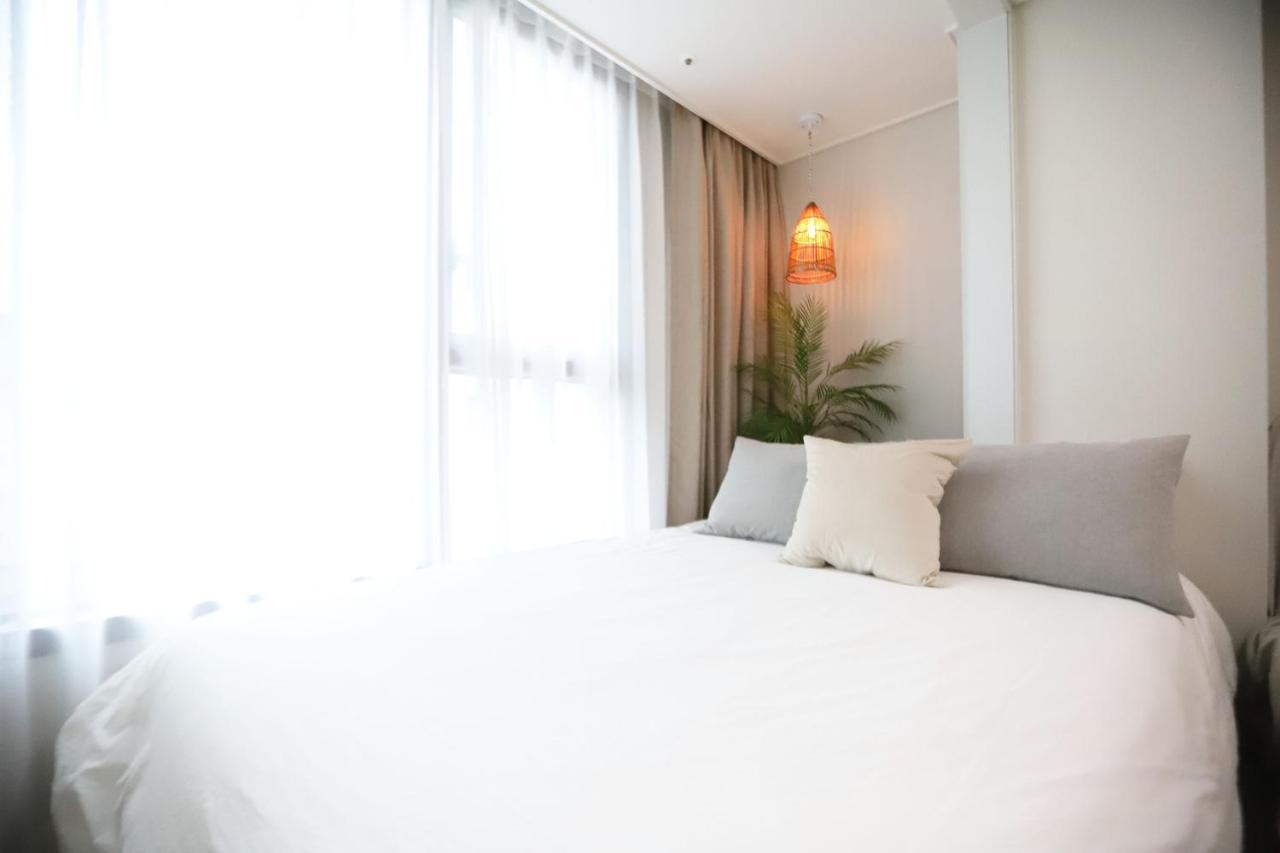 Apartment The Share Myeongdong Сеул Экстерьер фото