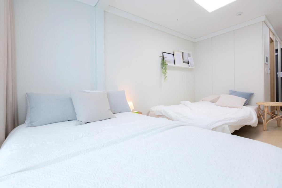 Apartment The Share Myeongdong Сеул Экстерьер фото