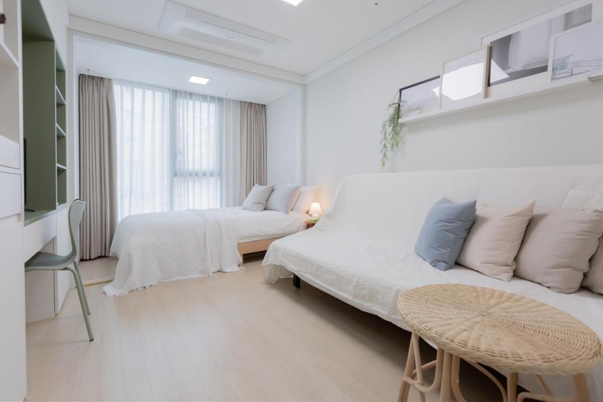 Apartment The Share Myeongdong Сеул Экстерьер фото