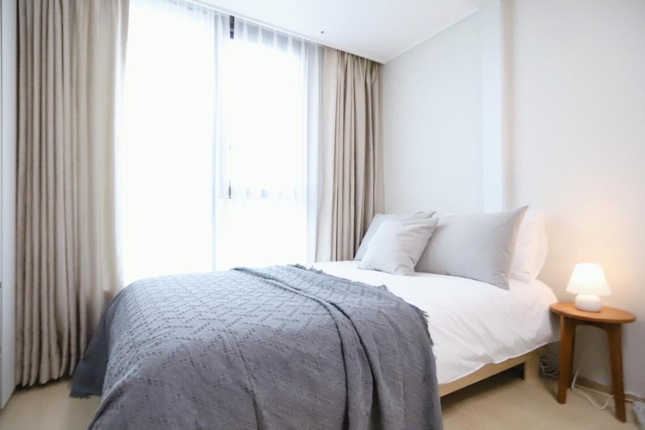 Apartment The Share Myeongdong Сеул Экстерьер фото