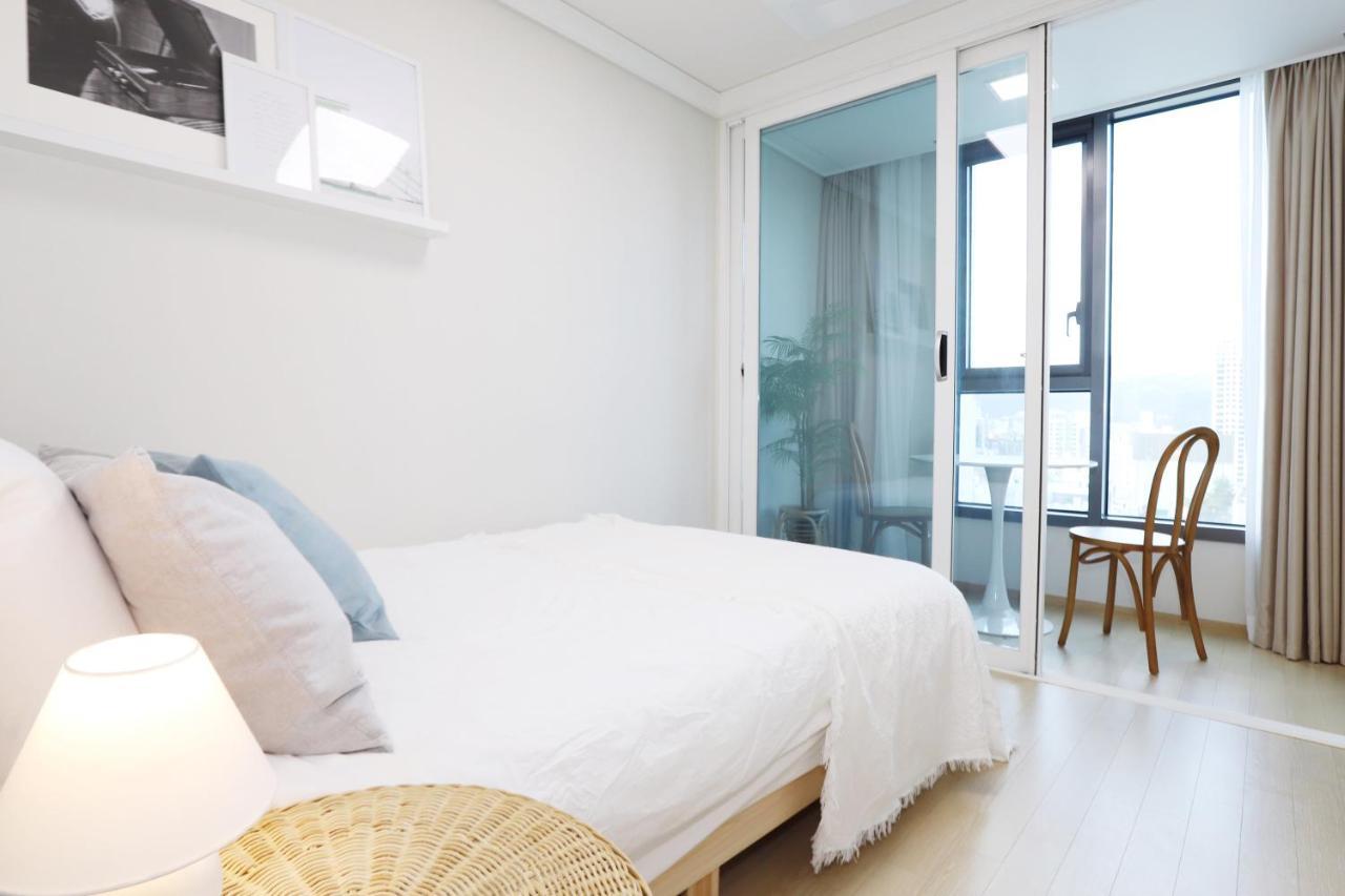 Apartment The Share Myeongdong Сеул Экстерьер фото
