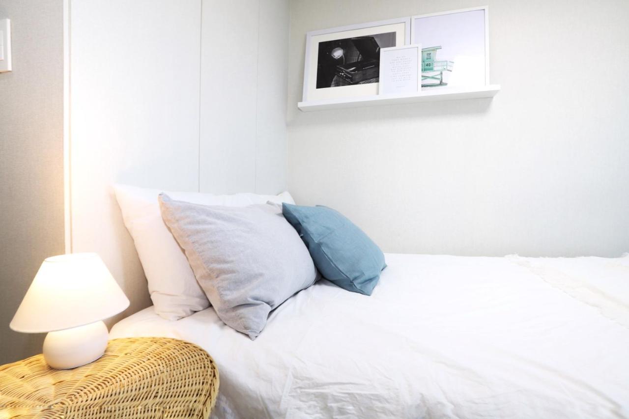 Apartment The Share Myeongdong Сеул Экстерьер фото